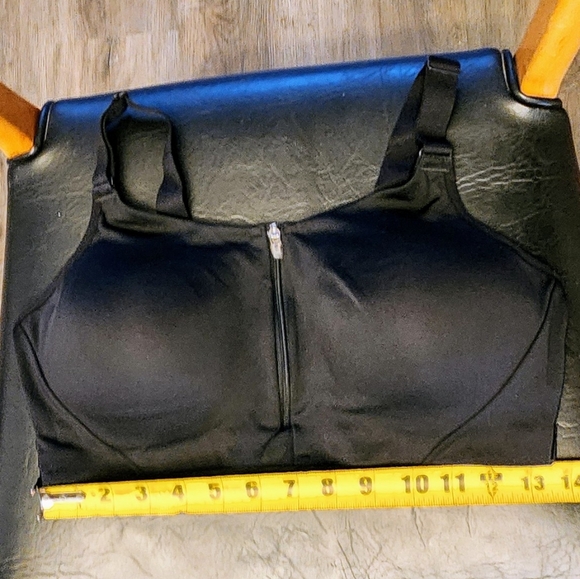 2 All In Motion womens zip front sport Bras size 38c - Picture 9 of 10